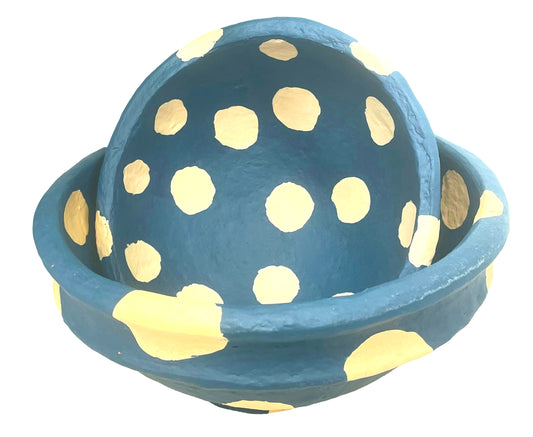 Blue bowls in dot design