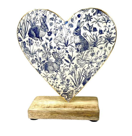 Toile Spring Pastures Heart Sculpture