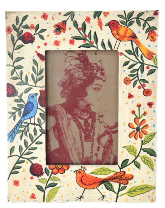 Hand-painted Chitrakar Bird Photo Frame