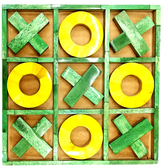 Green/yellow noughts & crosses game