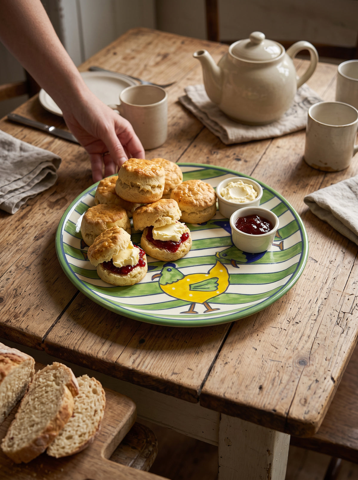 Meadow Hens Cake Plate