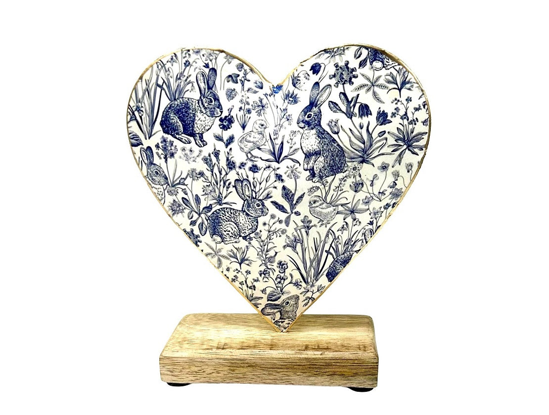Toile Spring Pastures Heart Sculpture