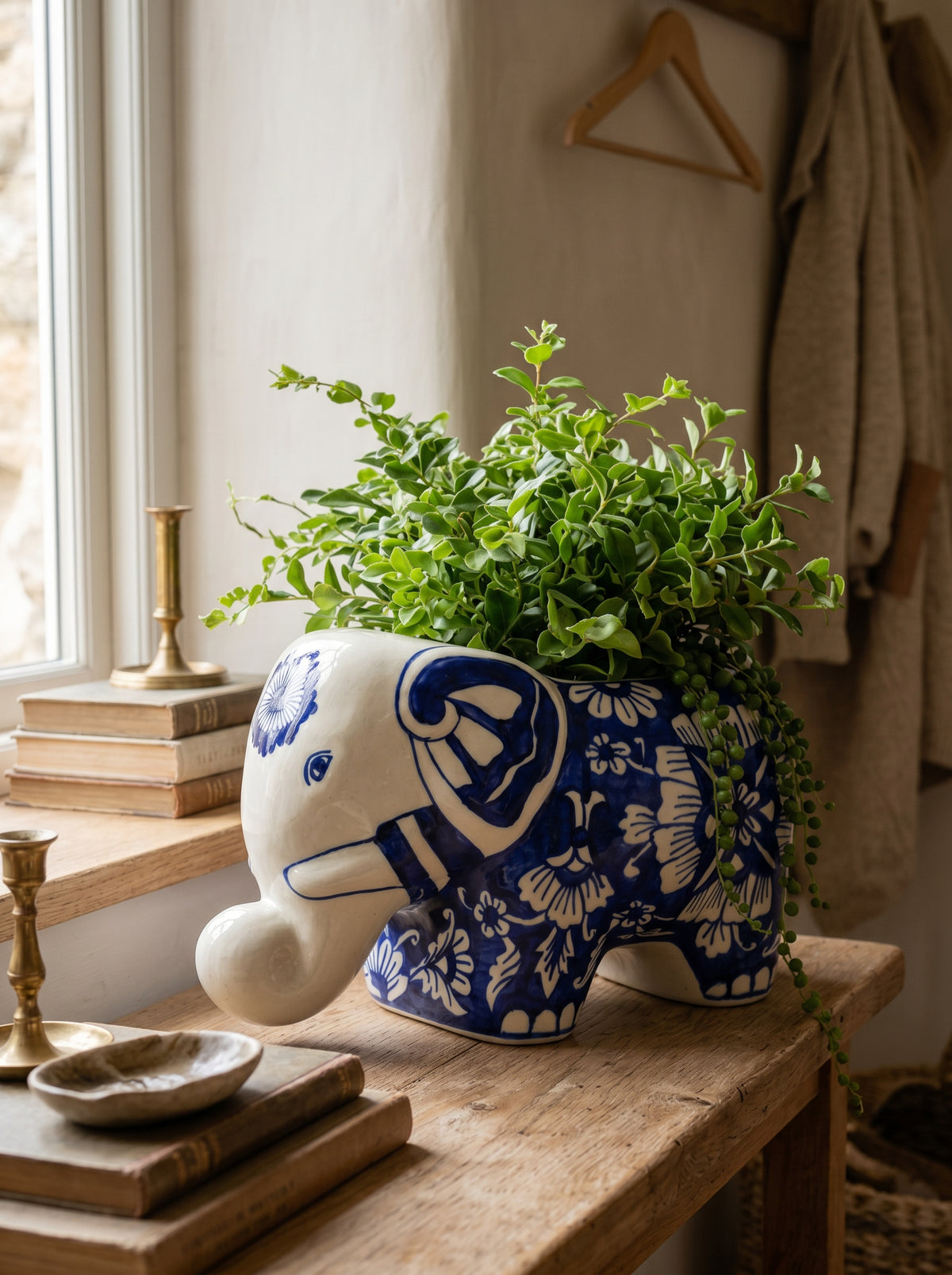 Jaipur Passion Flower Elephant Planter – Large