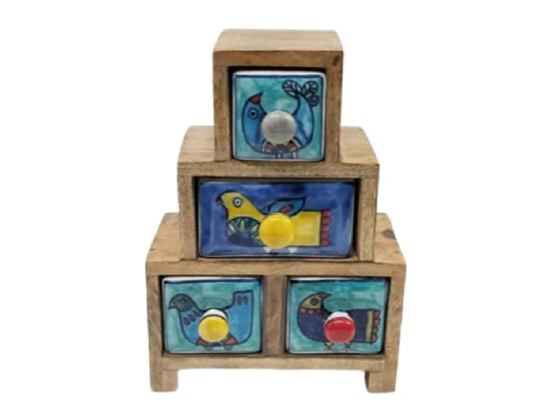 Blue bird design pyramid box