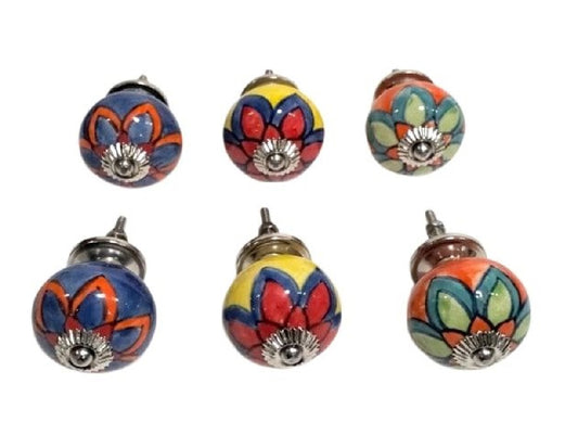 Set of 6 Bright Flower Round Knobs