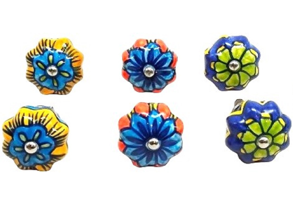 Set of 6 Fluted Blossom Knobs
