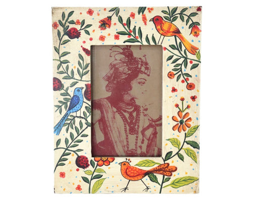 Hand-painted Chitrakar Bird Photo Frame