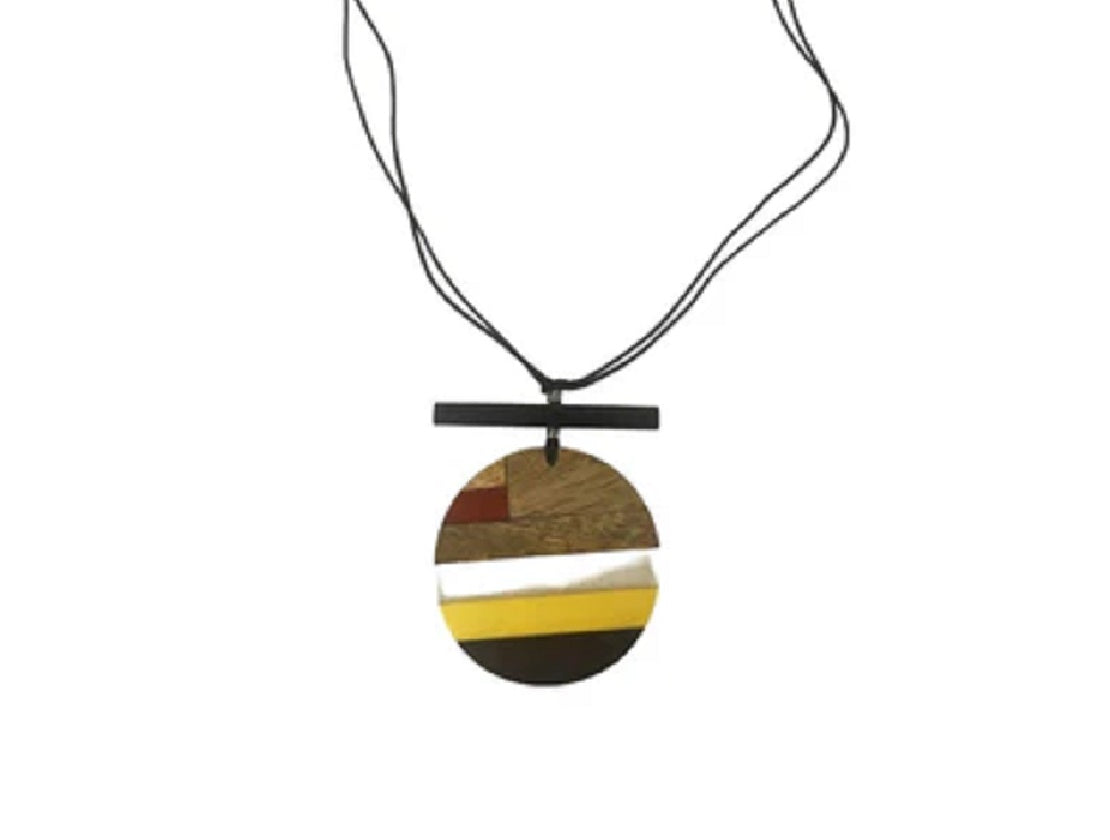 Horn & Resin Circle Necklace