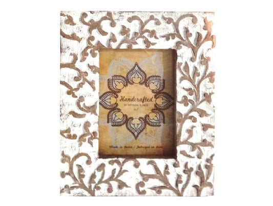 White washed leaf design wooden frame