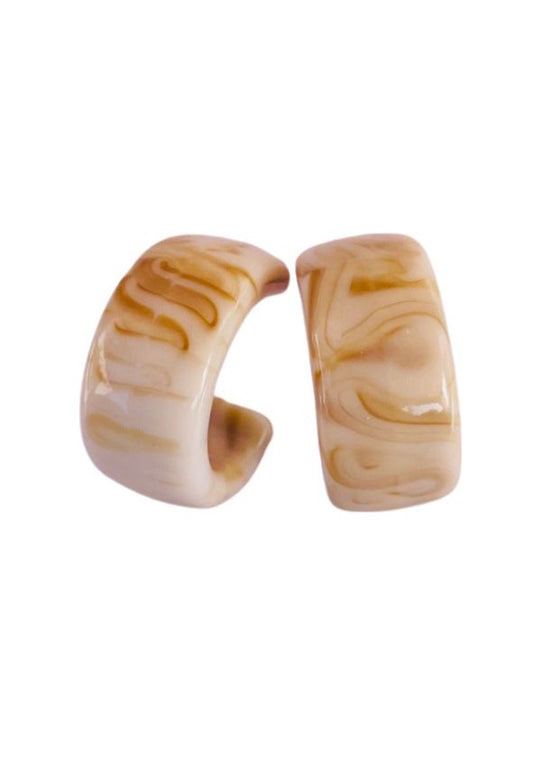 Beige resin earrings