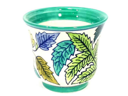Planter pot in leaf design
