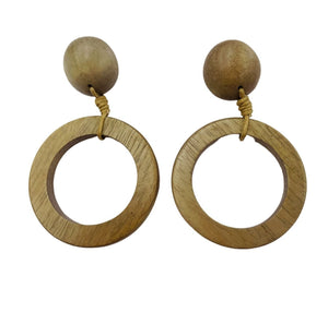 Beige wood earrings