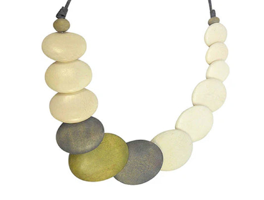 White/Grey Wood Choker